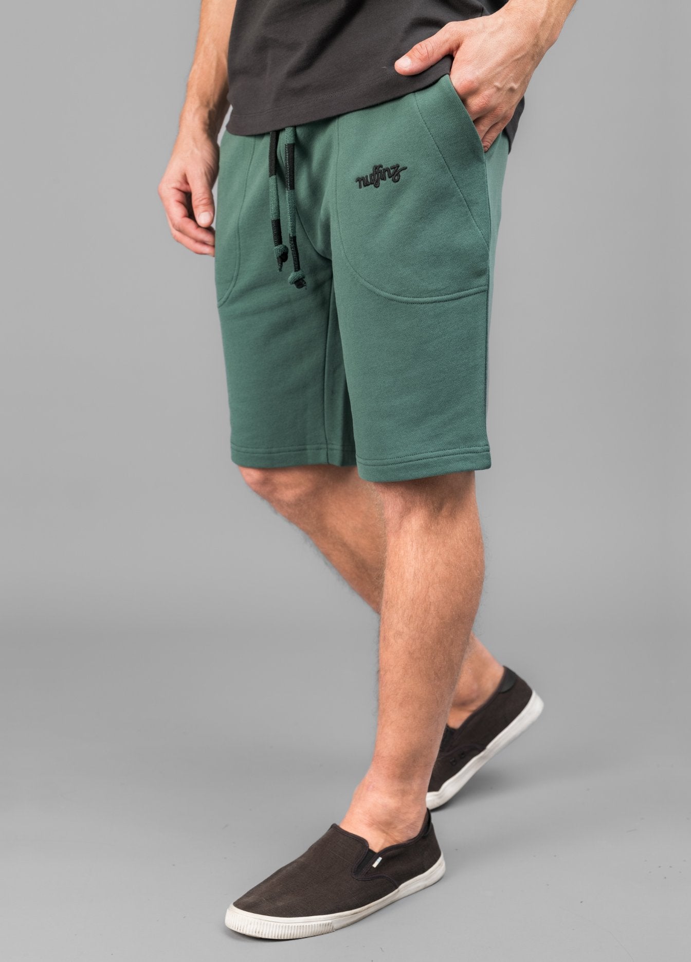 MALLARD GREEN SOLID SHORTS