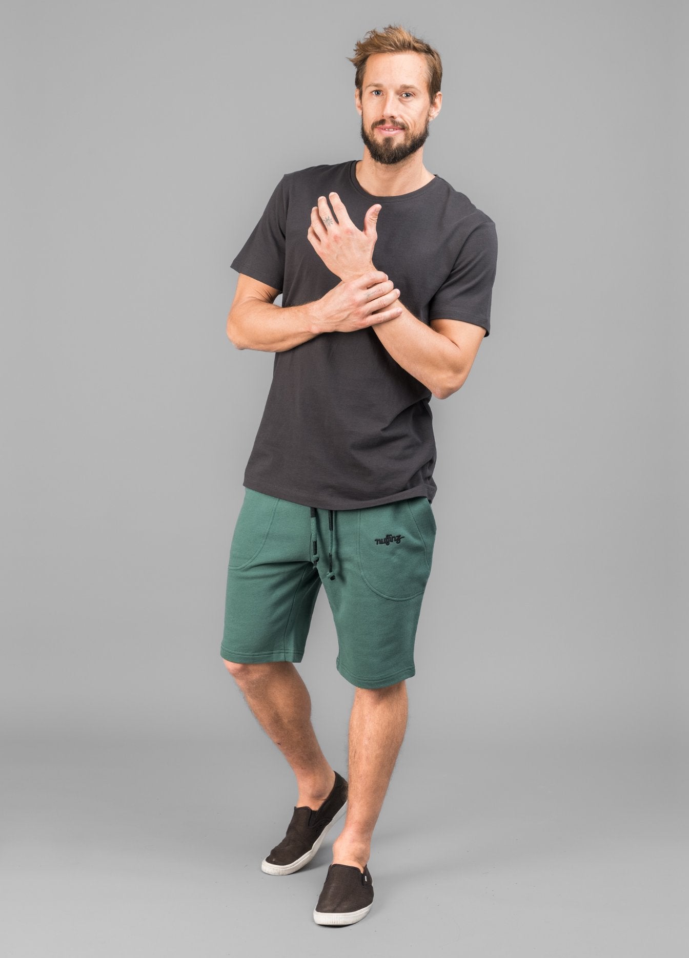 MALLARD GREEN SOLID SHORTS