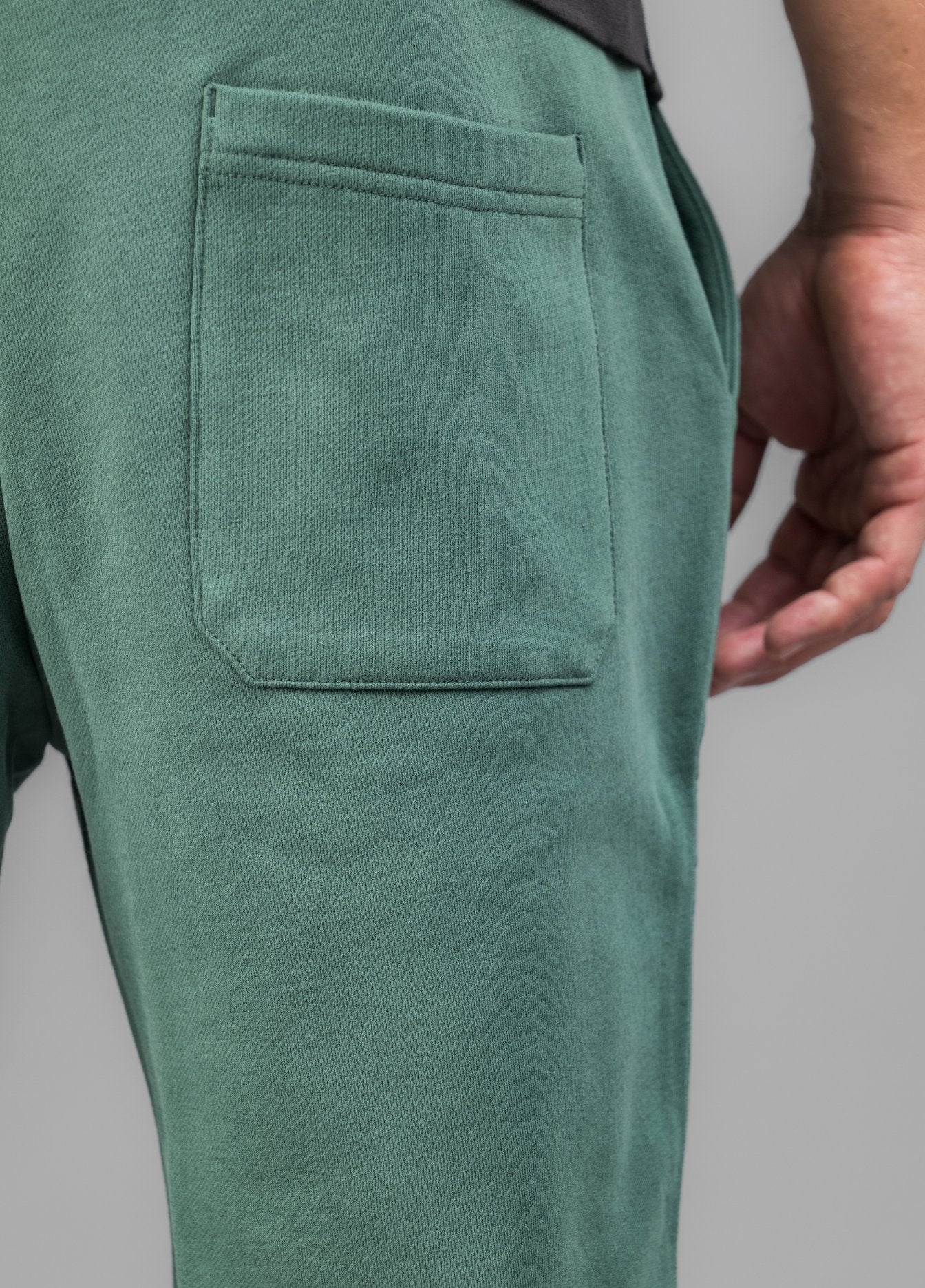MALLARD GREEN SOLID SHORTS