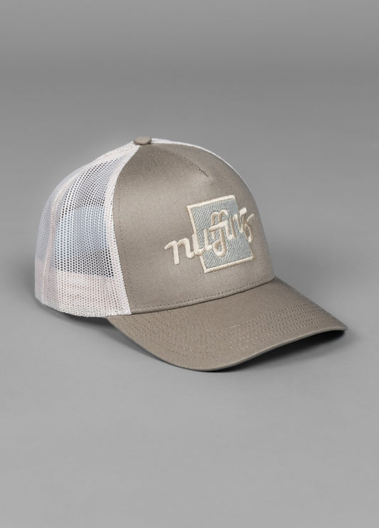 Trucker Cap Khaki – Roadtrip Classic