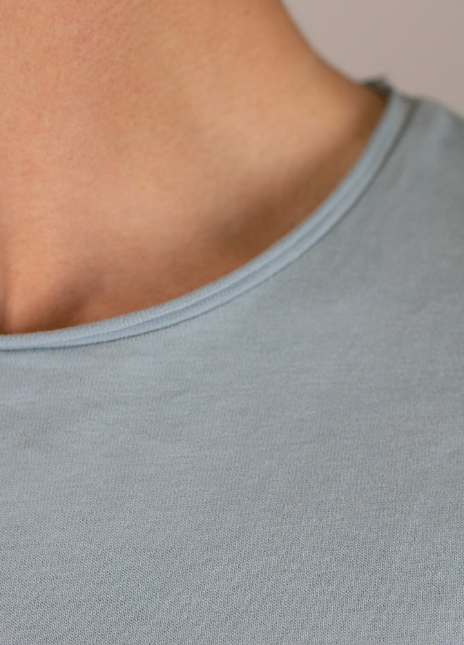 nuffinz longsleeve blue slate neck detail