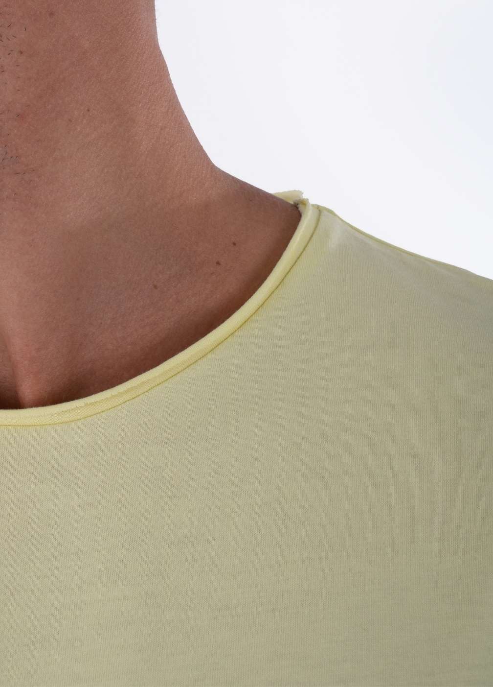 LEMON GRASS T-SHIRT PRINT closeup - image of shirt collar - 100% organic cotton t shirts